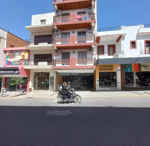 هتل Plaza