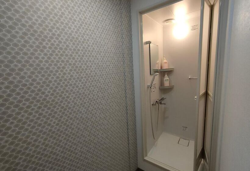 Iwamuro Slow Hostel