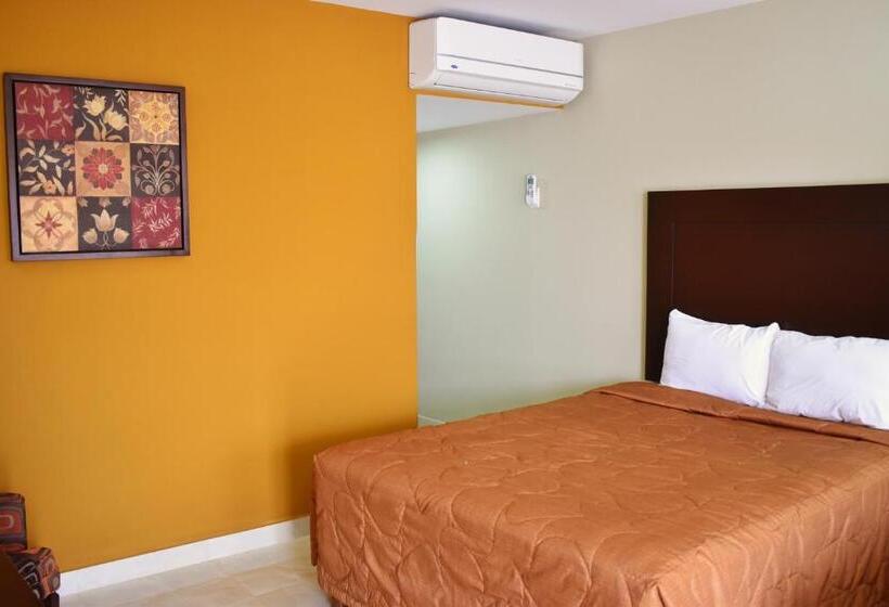 El Camino Hotel & Suites