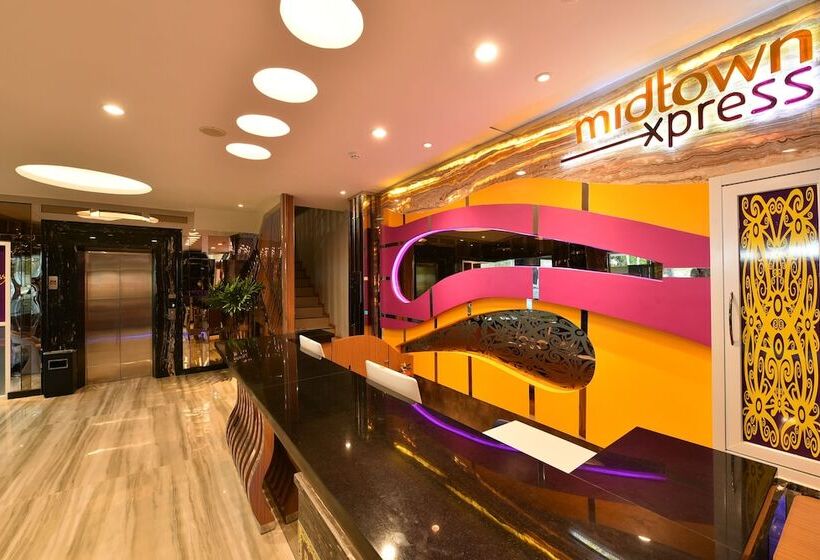 هتل Midtown Xpress Balikpapan