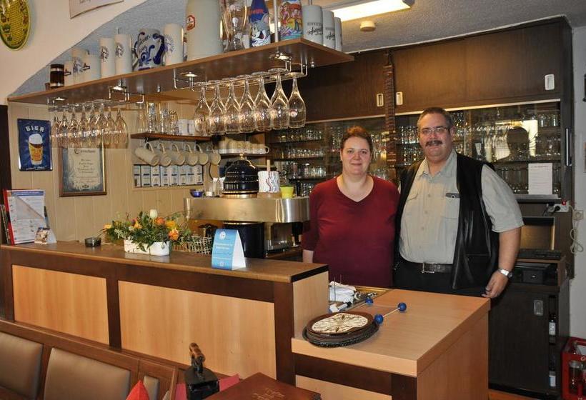 ホテル Fränkischer Hof Garni