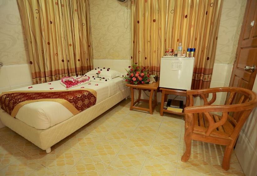 هتل Shwe Pyi Tan