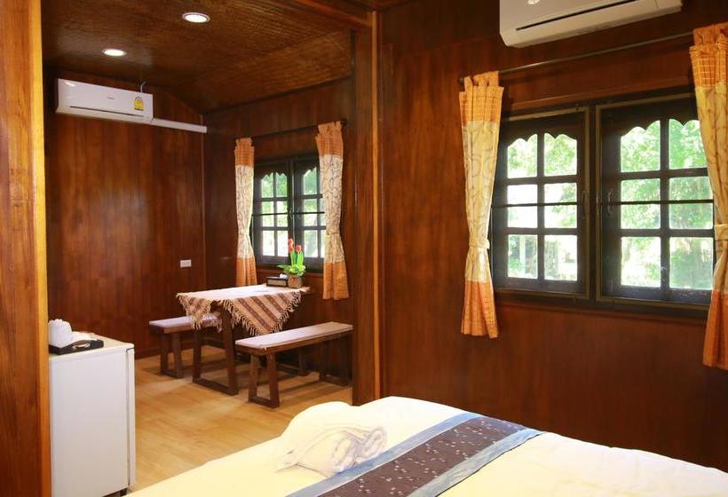 استراحتگاه Papa's Garden