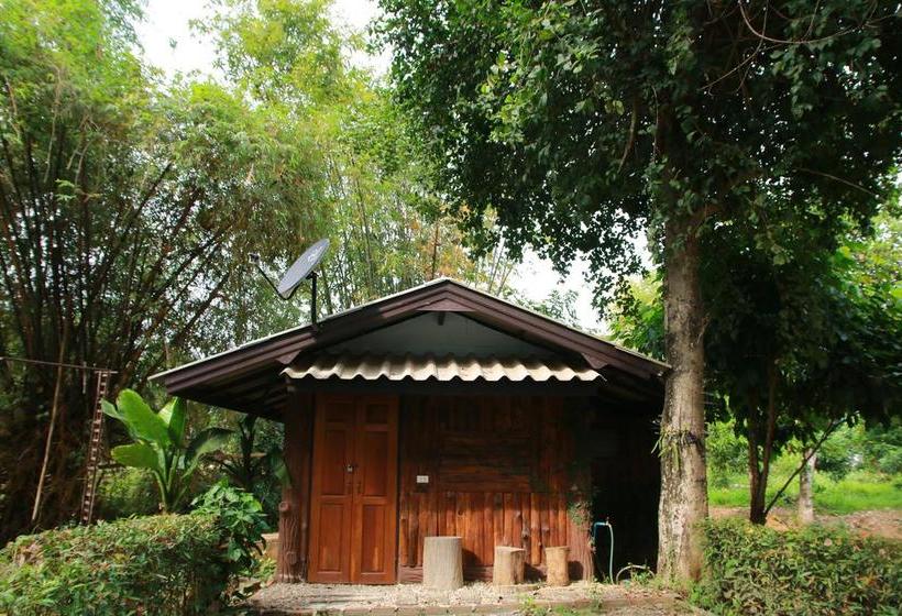 استراحتگاه Papa's Garden