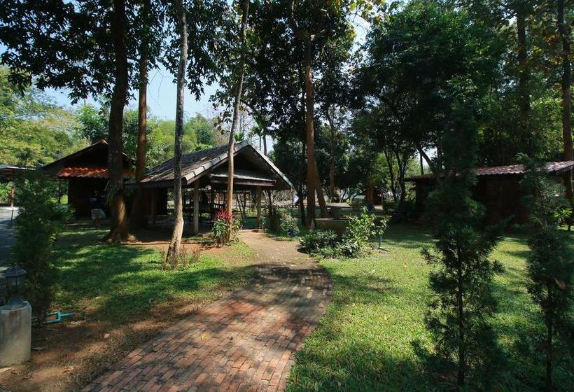 استراحتگاه Papa's Garden