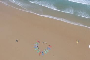 Another Surf Camp Baleal   Hostel