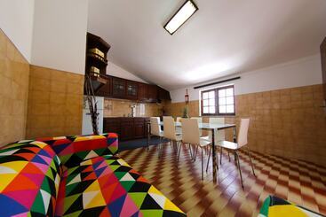 Another Surf Camp Baleal   Hostel