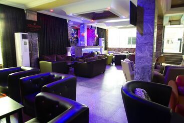 هتل Hampton Towers And Spa