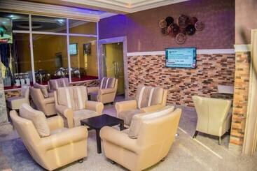 هتل Hampton Towers And Spa