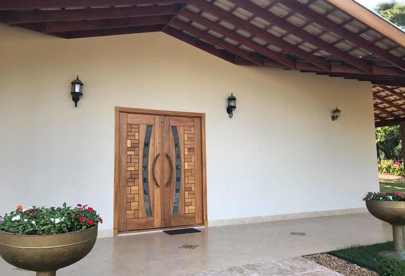 בית מלון כפרי Kaeru