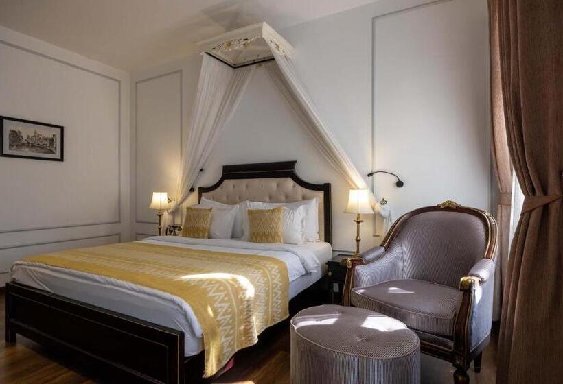 هتل Le Thatluang D Or Boutique