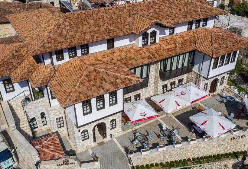 בית מלון כפרי Onufri