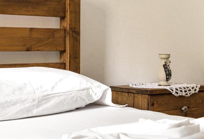 Maya Hostel Berat