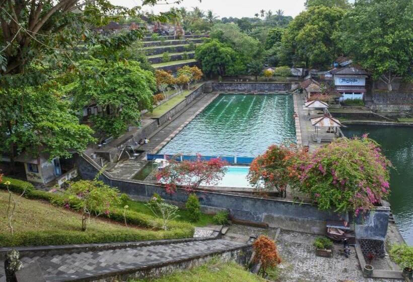 تختخواب و صبحانه Reddoorz Near Rsud Kota Mataram