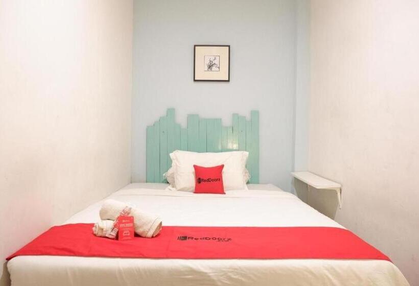 تختخواب و صبحانه Reddoorz Near Rsud Kota Mataram