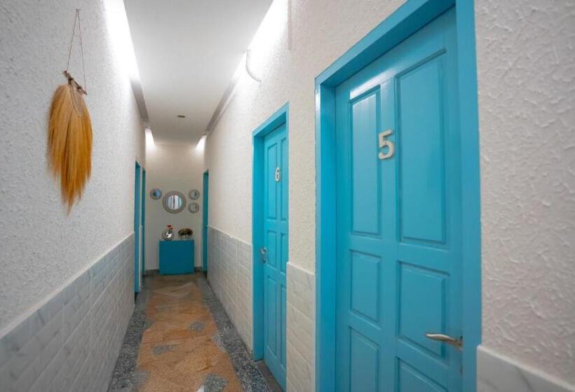 تختخواب و صبحانه Reddoorz Near Rsud Kota Mataram