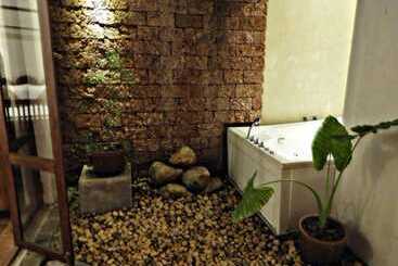 هتل Artisan Villa Colombo