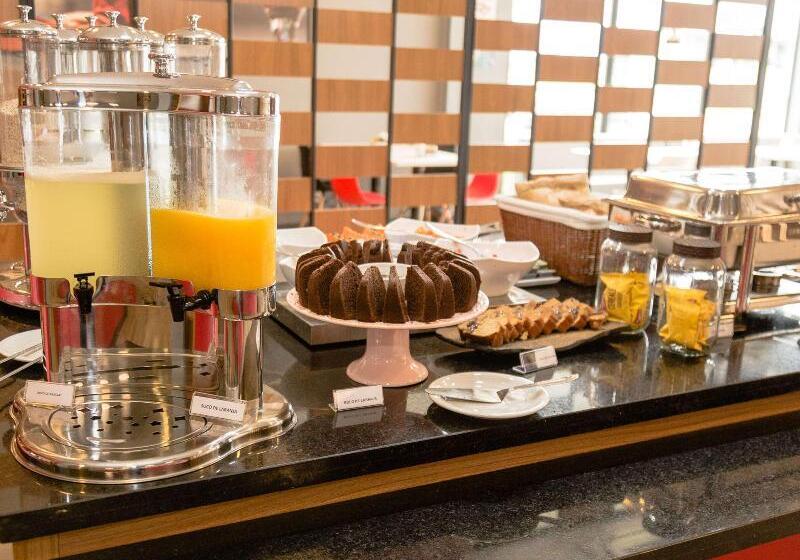 호텔 Ibis Budget Lorena  Circuito Da Fe