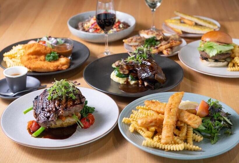 בית מלון כפרי Rydges Pit Lane