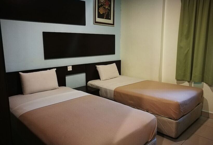 هتل Tropicana Inn