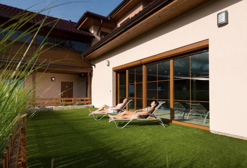منتجع Wellness Penzion Medličky