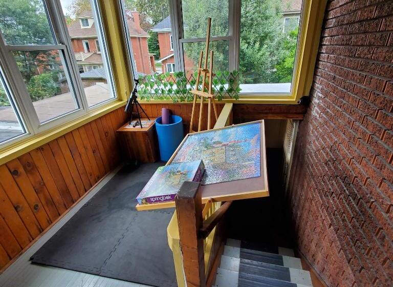 تختخواب و صبحانه Avonview Manor