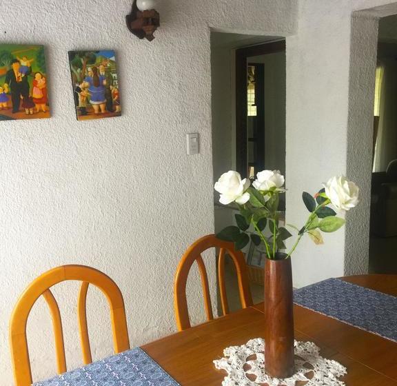 مبيت وإفطار Casa De Huã©spedes El Trebol