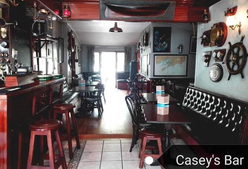 住宿加早餐  Caseys Of Union Hall
