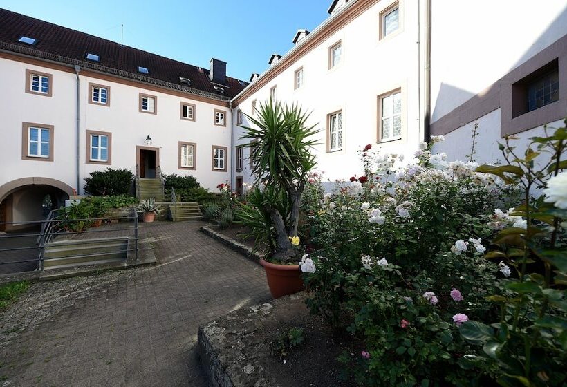 هتل Kloster Frauenberg