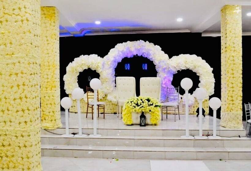 هتل Limoh Suites