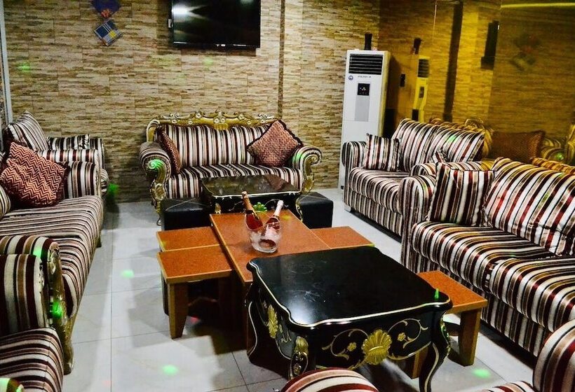 هتل Limoh Suites