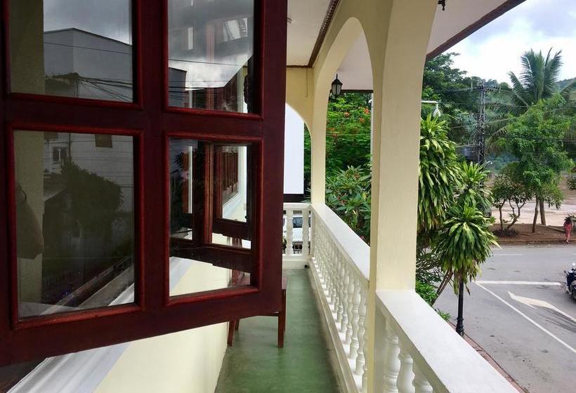 هتل Silichith Guest House