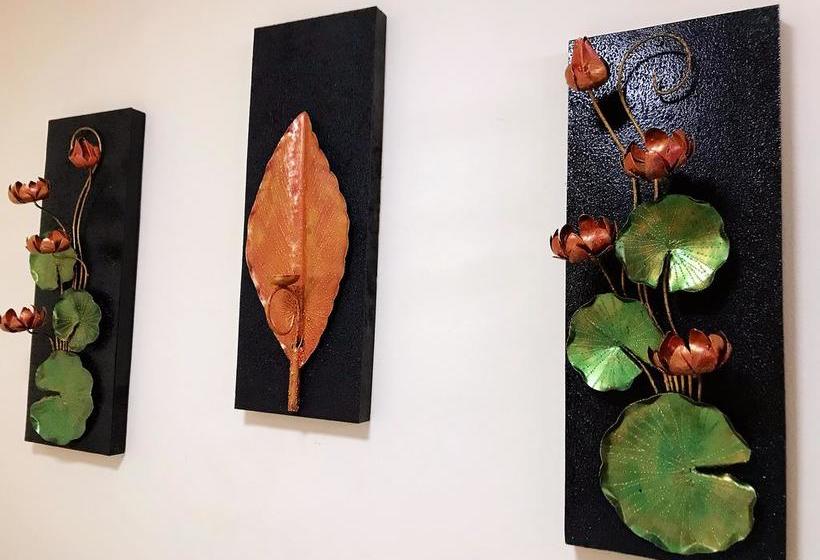 هتل Silichith Guest House