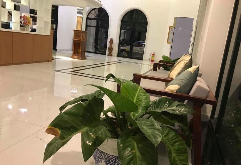 فندق Sky Palace Boutique