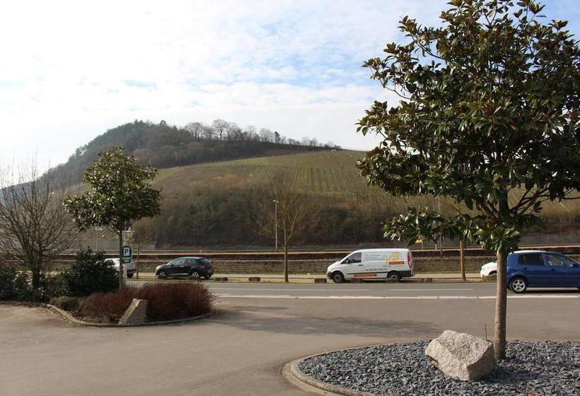 ホテル Mühlengarten By Relax Inn   Staffless & Self Check In