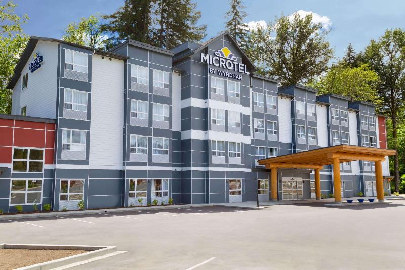 Microtel Inn & Suites By Wyndham Oyster Bay Ladysmith