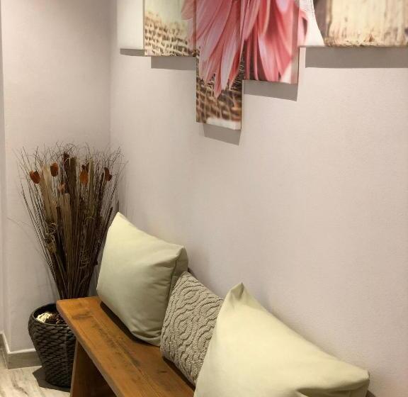 تختخواب و صبحانه Hayloft