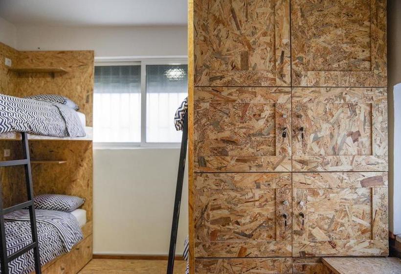 Buff Hostel Tirana