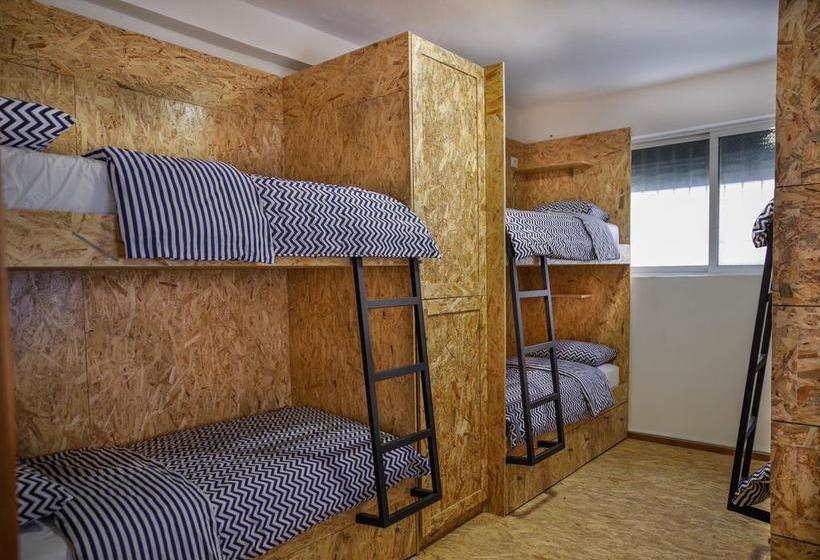 Buff Hostel Tirana
