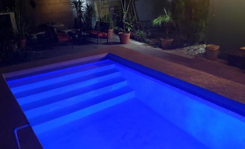Hostel Mamallena