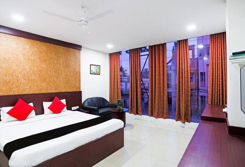هتل Townhouse Best Inn