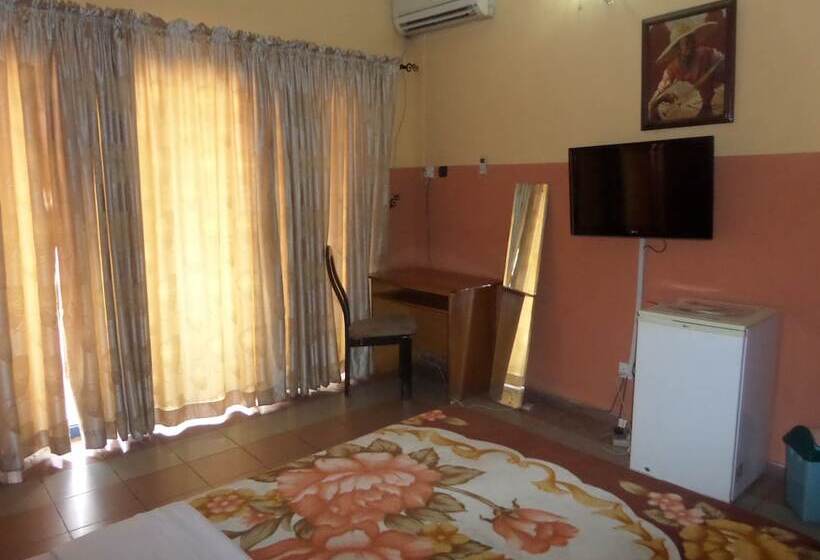 Hotel Febson
