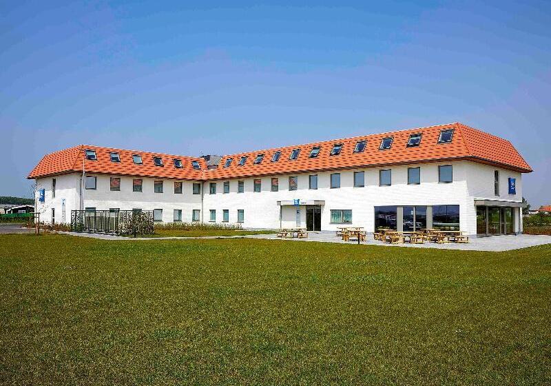 هتل Ibis Budget Oostende Airport