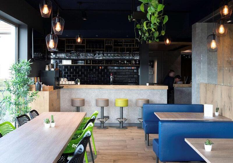هتل Ibis Budget Oostende Airport