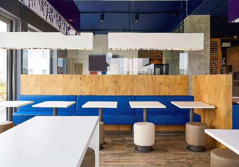 هتل Ibis Budget Oostende Airport