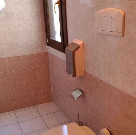 هتل La Falconara