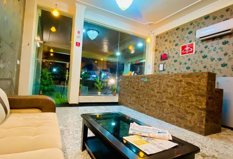 Fotos del hotel Oyo 10317 Hotel Mock Orange:  17