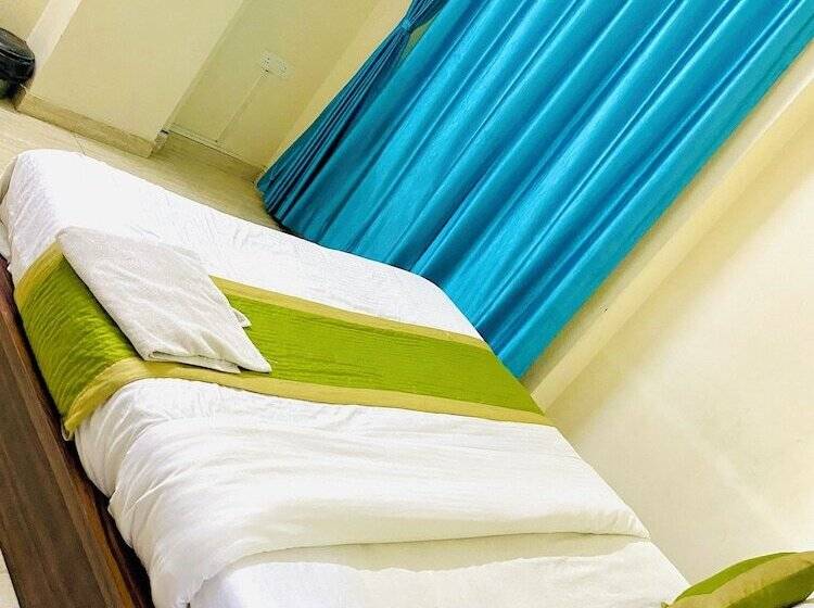 Fotos del hotel Oyo 10317 Hotel Mock Orange:  11