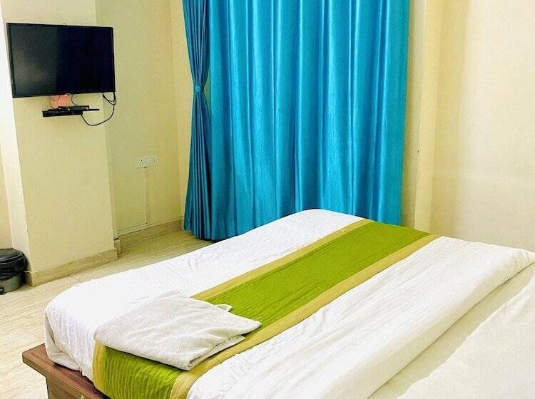 Fotos del hotel Oyo 10317 Hotel Mock Orange:  23