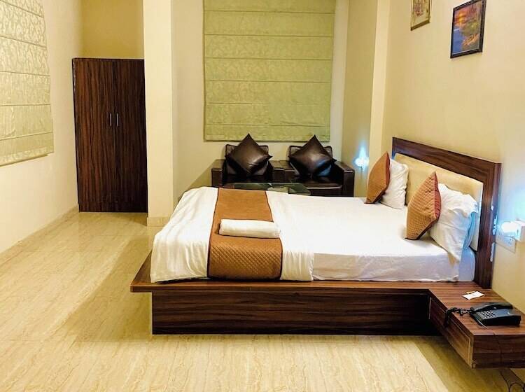 Fotos del hotel Oyo 10317 Hotel Mock Orange:  24